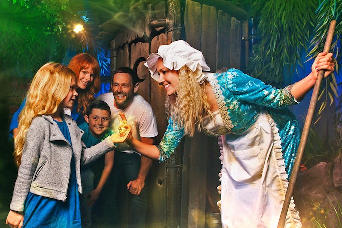 fairy with kids at Shreks adventure