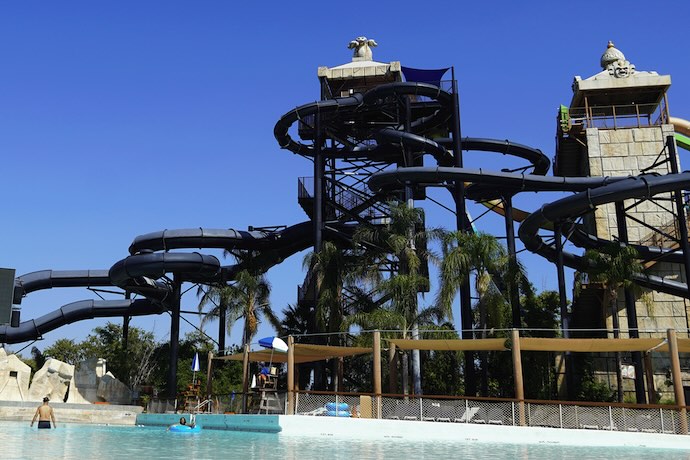 Hurricane Harbor Black Snake Summit